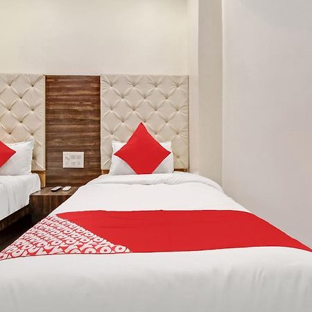 Oyo 47777 Hotel Laxminarayan Aurangābād Esterno foto