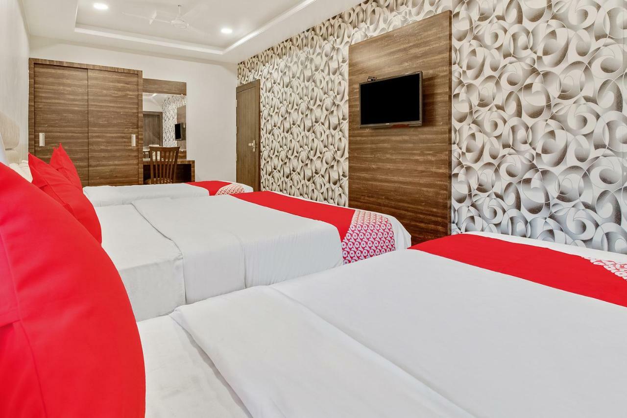 Oyo 47777 Hotel Laxminarayan Aurangābād Esterno foto